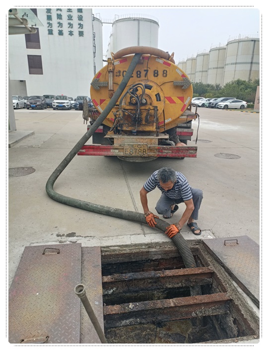 月湖隔油池清掏