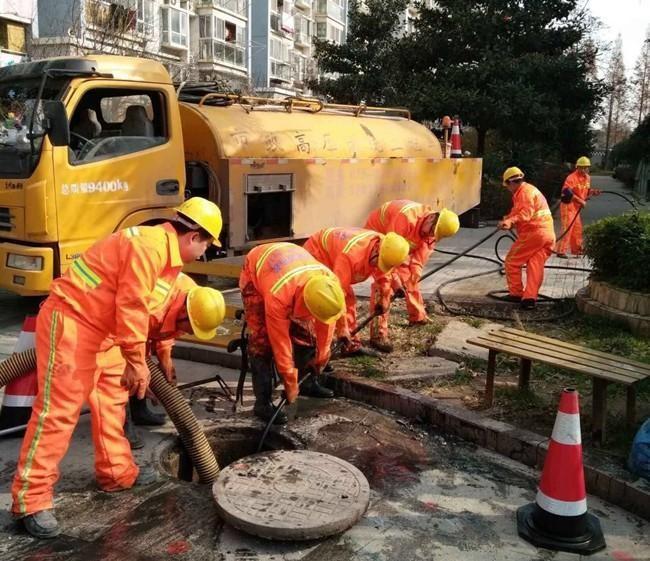 月湖市政管道清淤